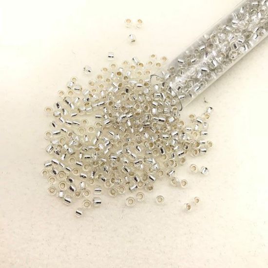 Picture of Size 8 Japanese Seed Beads, Silver Linned Crystal/Green Splash Glow in the Dark (#2700S), Approximately 25 Grams